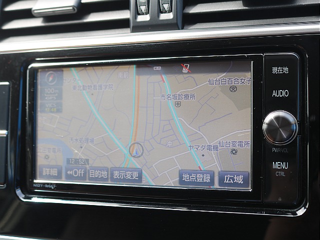 ナビは純正7インチナビを装着済み♪