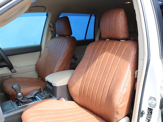 シートカバーですのでお手入れもし易く小さいお子様がいる方でも安心♪