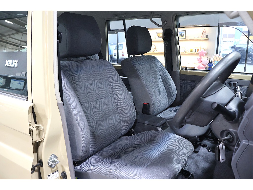 運転席シート状態良好！