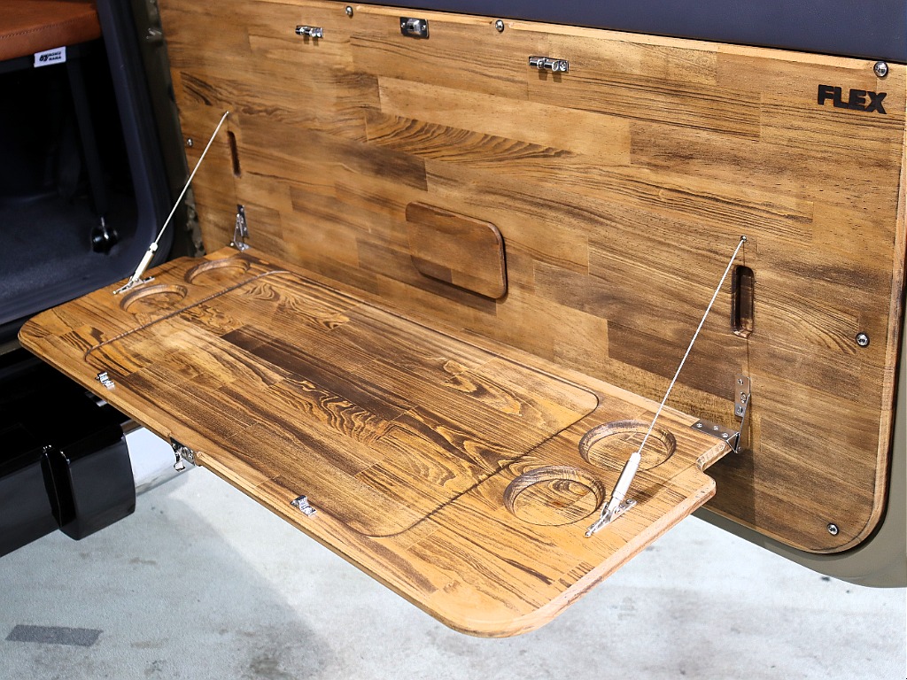 Renoca　AMERICAN CLASSIC/丸目フェイス×プエブロベージュペイント♪クラシックカスタム♪アルパイン製新品9インチディスプレイオーディオ♪