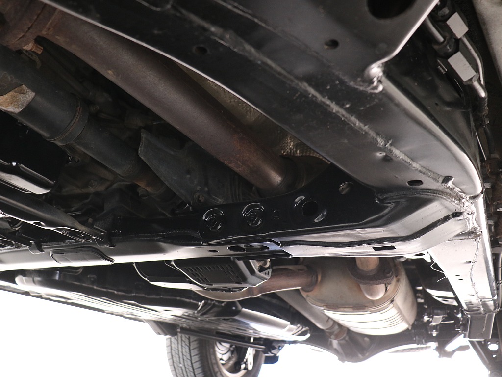 下廻りもご覧の状態！ラダーフレームは健在です！