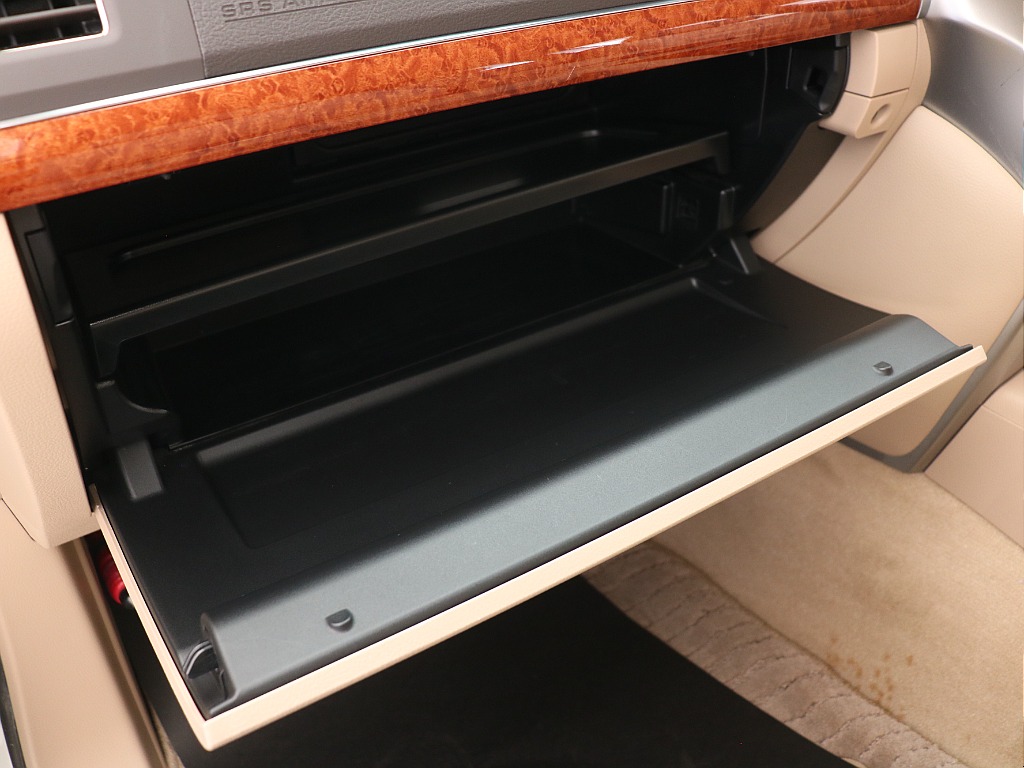 グローブボックス！