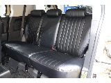 他車種と比べると広々な後部座席！