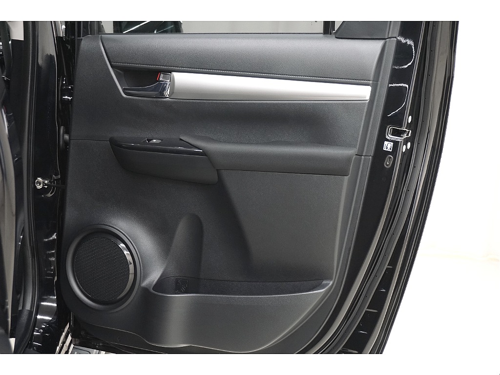 ドアトリムになります☆