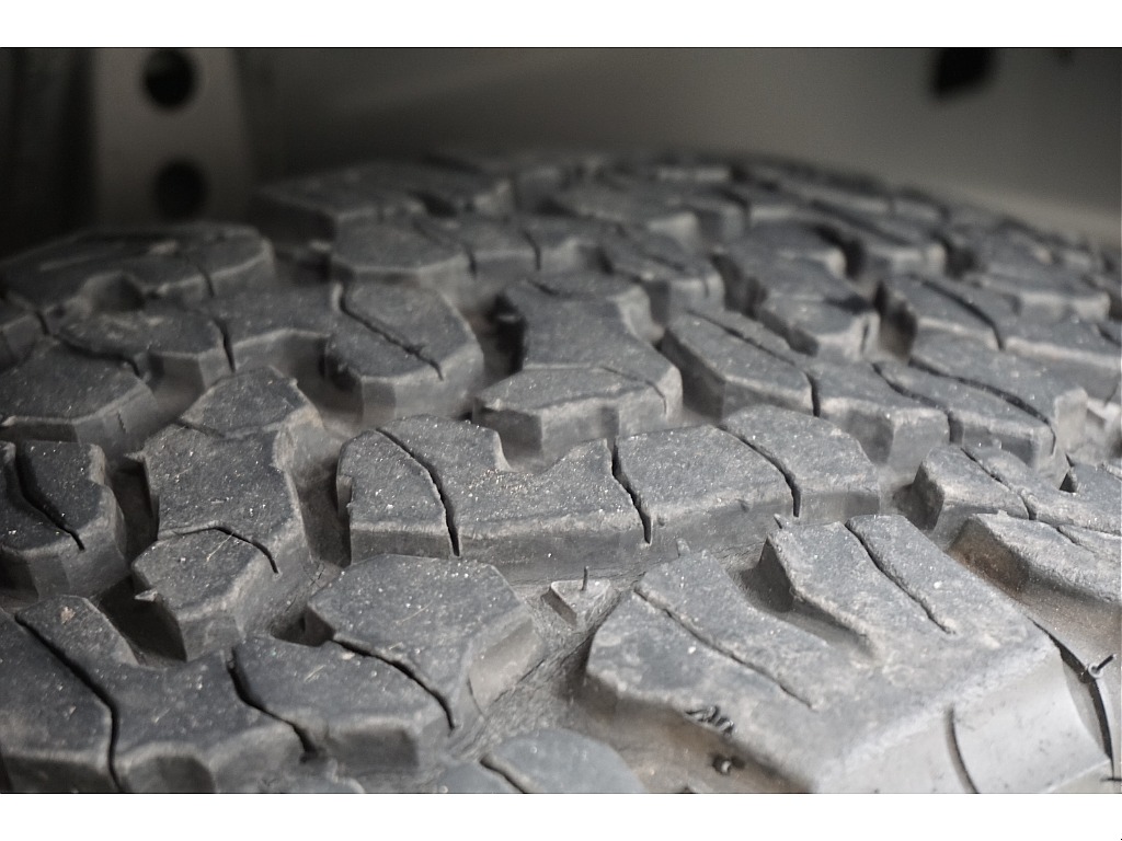 ＢＦグッドリッチＫＯ２　ＡＴタイヤ×ＭＣＬＩＭＢ１７インチアルミホイール☆