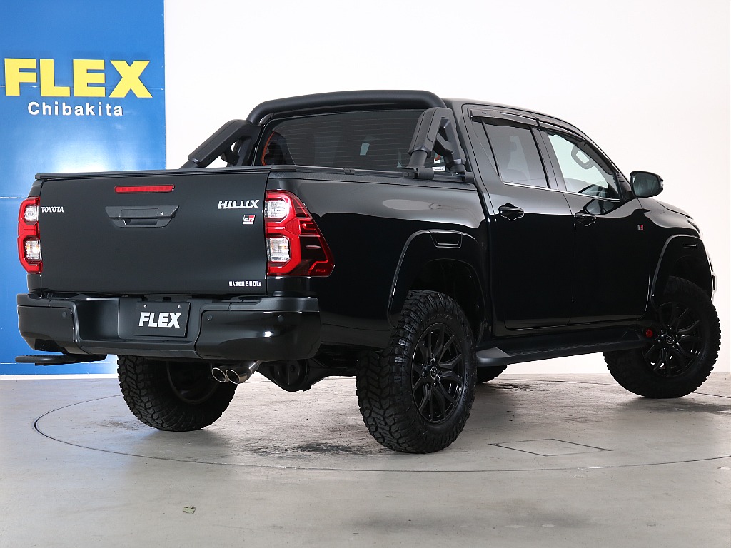 荷台サイズは、長さ1520mm、幅1535mm(最大)、高さ４８０ｍｍ、最大積載量５００ｋｇ