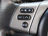 ステアリングスイッチ搭載の為、運転中でも音量調整可能！