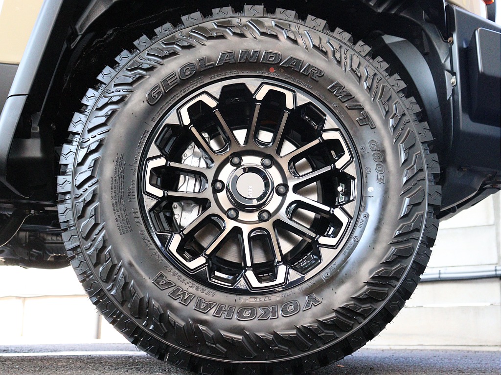 YOKOHAMAジオランダーM/T 285/70R17！