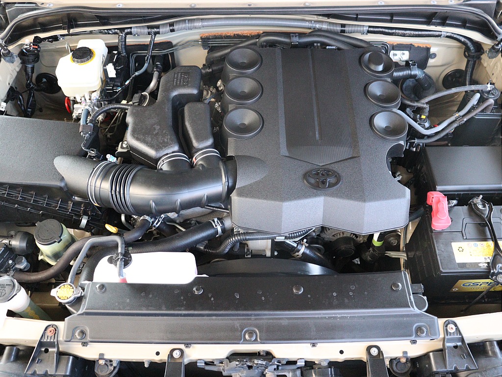 4.0L×V6エンジン！