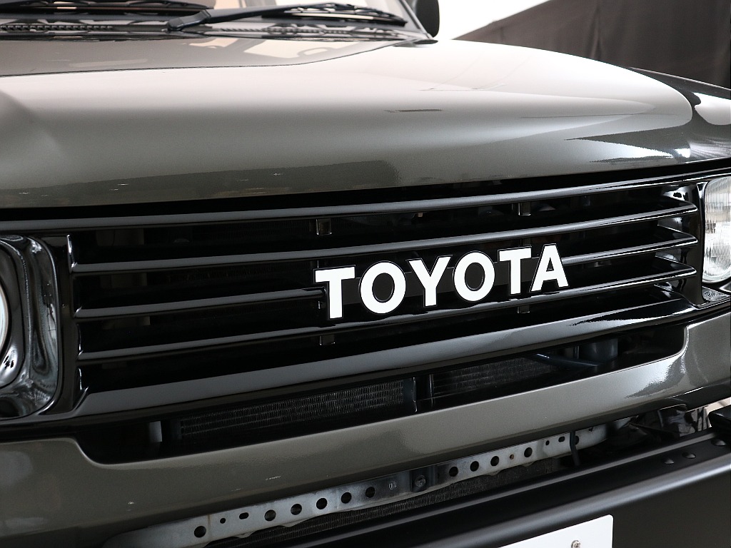 横文字TOYOTAグリル！
