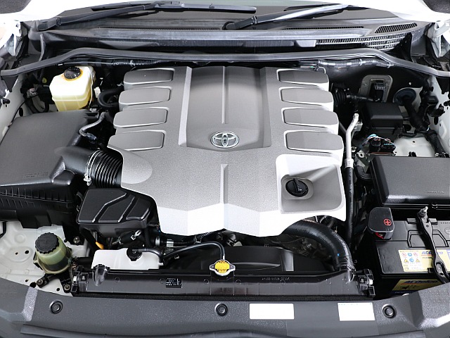 4600㏄のV8エンジン搭載！力強い走りに定評があります！