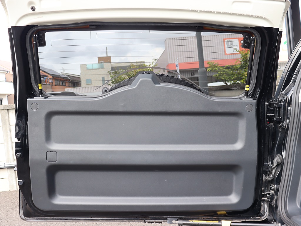 リアドア内張も綺麗な状態です！
