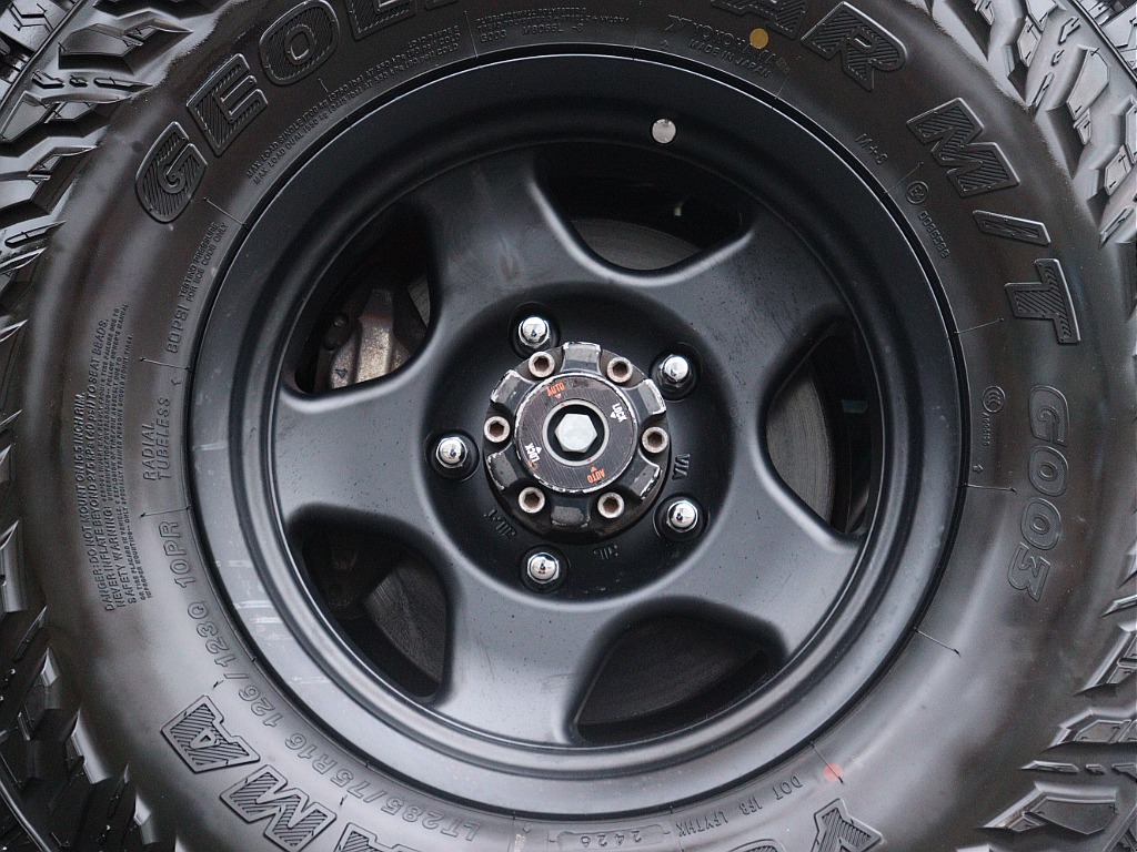 タイヤ＆ホイールは新品！ブラッドレーV×YOKOHAMAジオランダーMT！