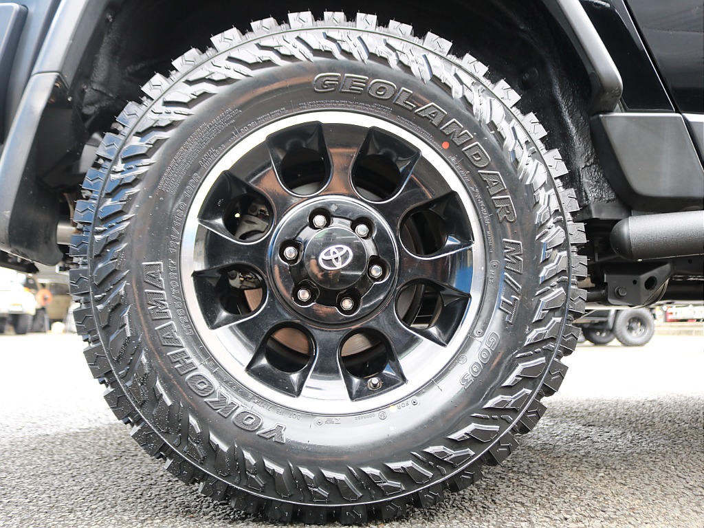 タイヤ＆ホイールは純正17インチAWにYOKOHAMAジオランダータイヤをインストール！