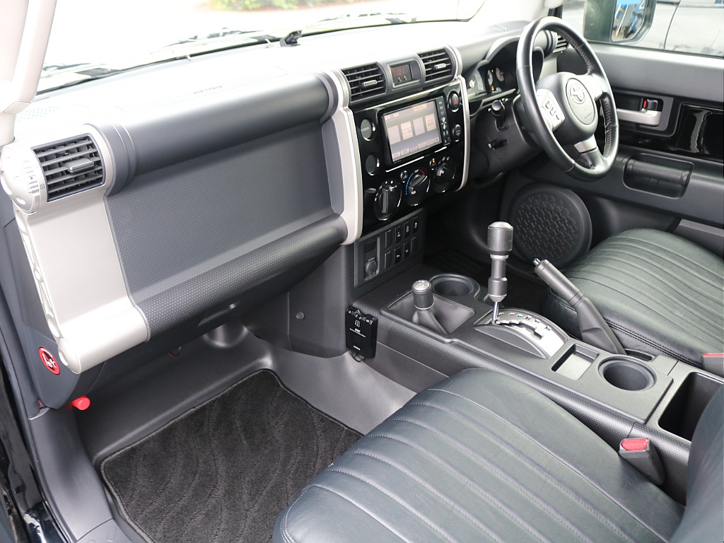 当店の在庫車は全て車輌検査専門会社である第三者機関（株）ＡＩＳ、日本自動車鑑定協会（ＪＡＡＡ）にて１台１台、必ず二重の車輌チェックを実施しております。修復歴有りの車の無断販売はいたしません。