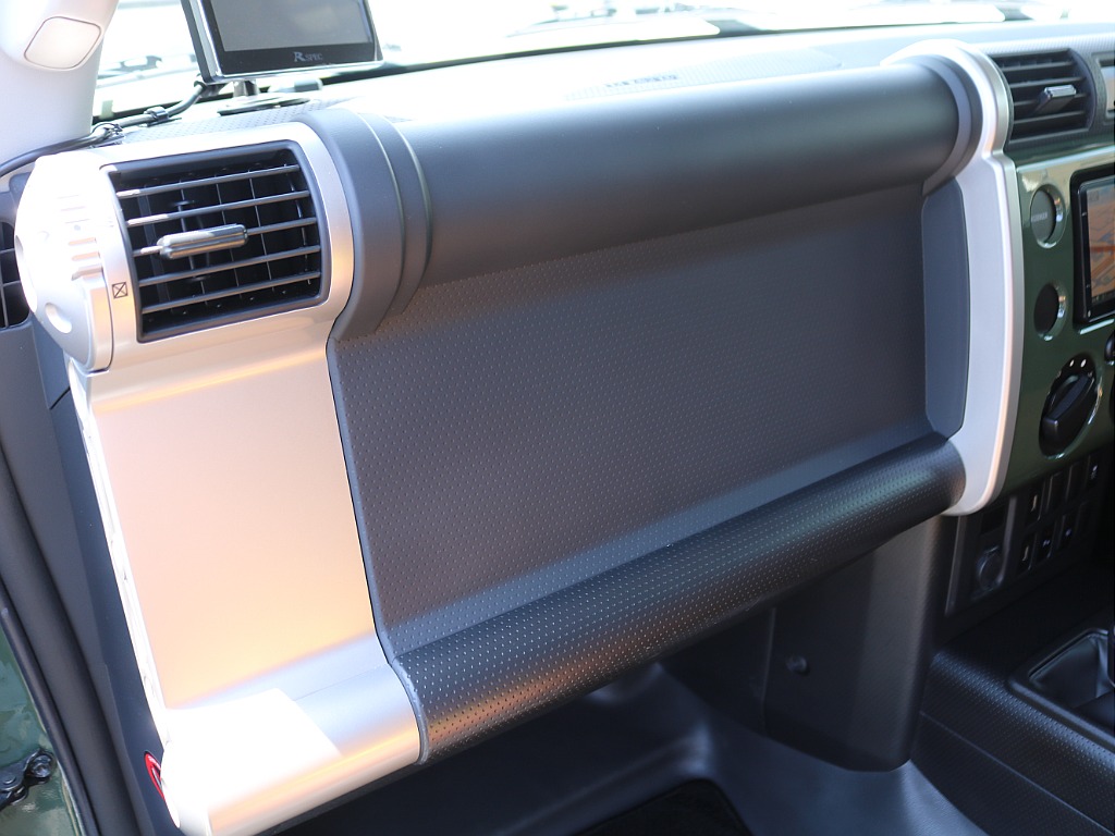 ＦＬＥＸグループは「すべての人に愛車を」をコンセプトに車種別に全国展開中！愛車と一緒に、ライフスタイルを充実させてもらいたいという思いで、ランクル仙台泉店では皆様のご要望になんでもお応えします♪