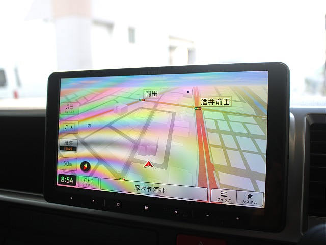 カロツェリア9インチナビを装備しております！