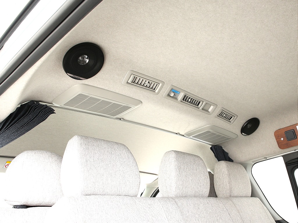 パイオニア製ルーフスピーカー搭載☆