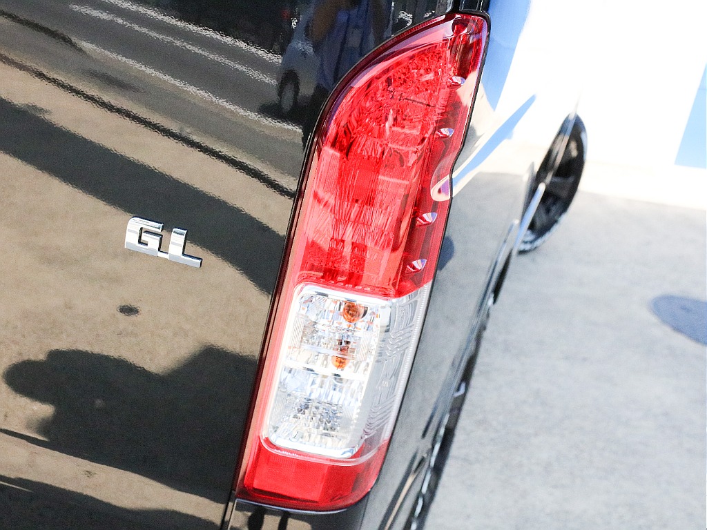 トヨタ ハイエース ワゴン2.7GLロング ミドルルーフ 内装アレンジVER1 千葉県の詳細画像 その9