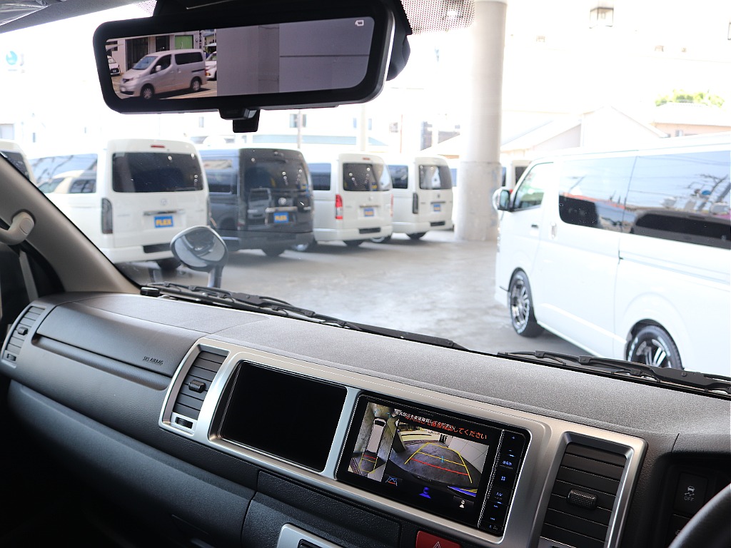 バックカメラが装着されており安心して駐車することができます☆