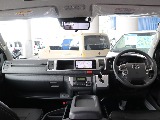 車幅はワイドになりますので広々とした車内になっております♪♪