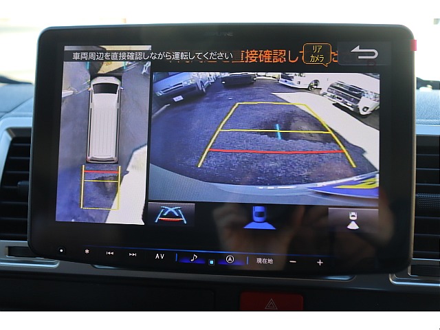 360度車両周辺が確認可能なパノラミックビューモニター装着済み♪