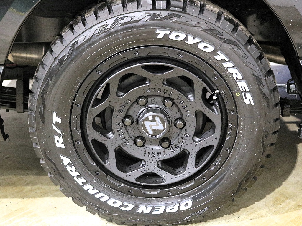 トヨタ ハイエースバン 5D2.8DTスーパーGLダークプライムⅡL 4WD ＶＥＲ４KNOT RECORDS内装！ 宮城県の詳細画像 その20