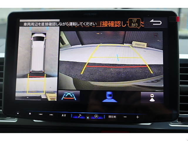 360度車両周辺が確認可能なパノラミックビューモニター装着済み♪