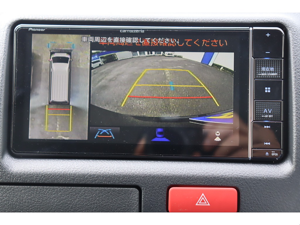 360度車両周辺が確認可能なパノラミックビューモニター装着済み♪画面切り替えでフロント左右の確認も可能です♪