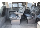 トヨタ ハイエース ワゴン2.7GLロング ミドルルーフ 4WD オフロードパッケージ/床張り スマートベット 埼玉県の詳細画像 その2