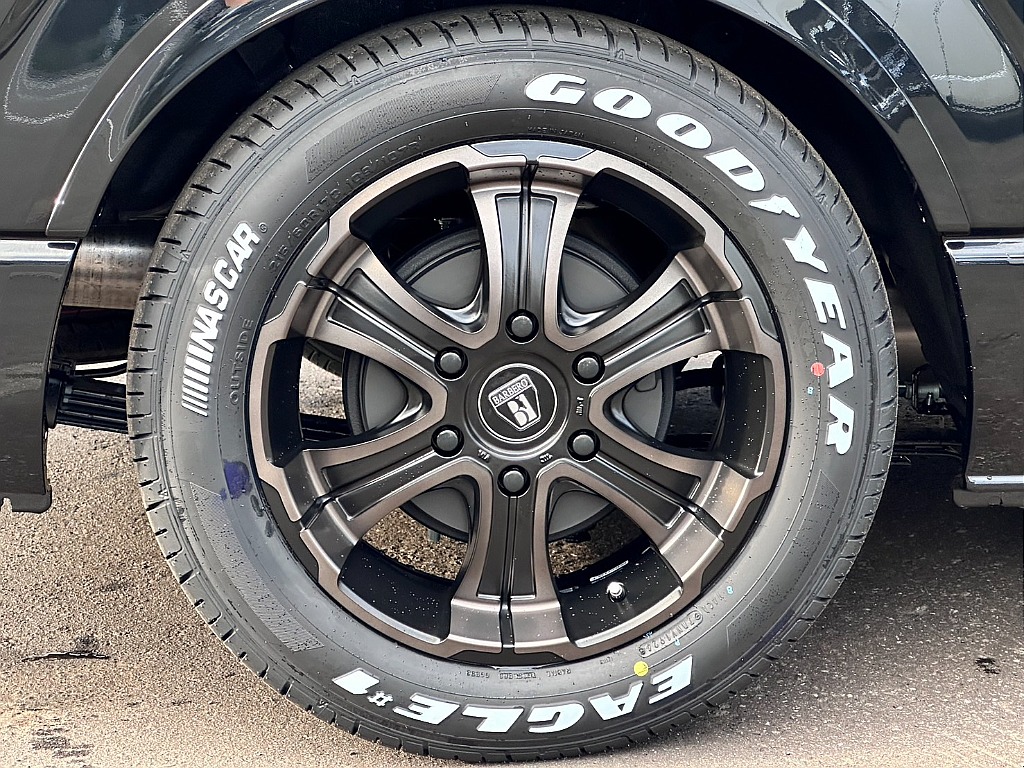 17in FLEXオリジナル バルベロディープス アルミホイール・GOODYEAR ナスカータイヤ！