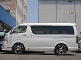 1.5インチローダウン施工済みのお車となっております！