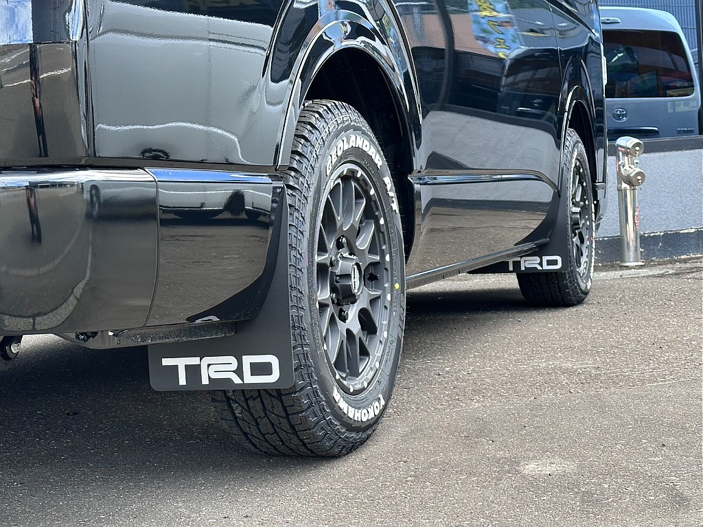 TOYOTA　TRD　マッドフラップ！