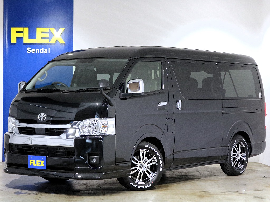 新車ハイエースW「GL」１０人乗り４WDガソリン車、内装アレンジVER5が入庫！シート変更やフローリングが魅力的♪