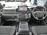 トヨタ ハイエースバン 5D2.8DTスーパーGLダークプライムⅡL 4WD ＢＩＧＸナビ フローリング施行 宮城県の詳細画像 その2
