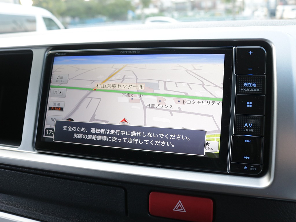 新車ハイエースワゴンＧＬ２７００ガソリン２ＷＤリア全面床張り施工済みスマートベットＫＩＴ装備！！オリジナル１７インチアルミＳＥＴ１．５インチローダウンオリジナルＬＥＤテールパイオニアツインナビ装備