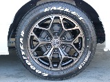 新作バルベロ・スタイリングヘックス17インチにナスカータイヤの組み合わせになっております☆☆