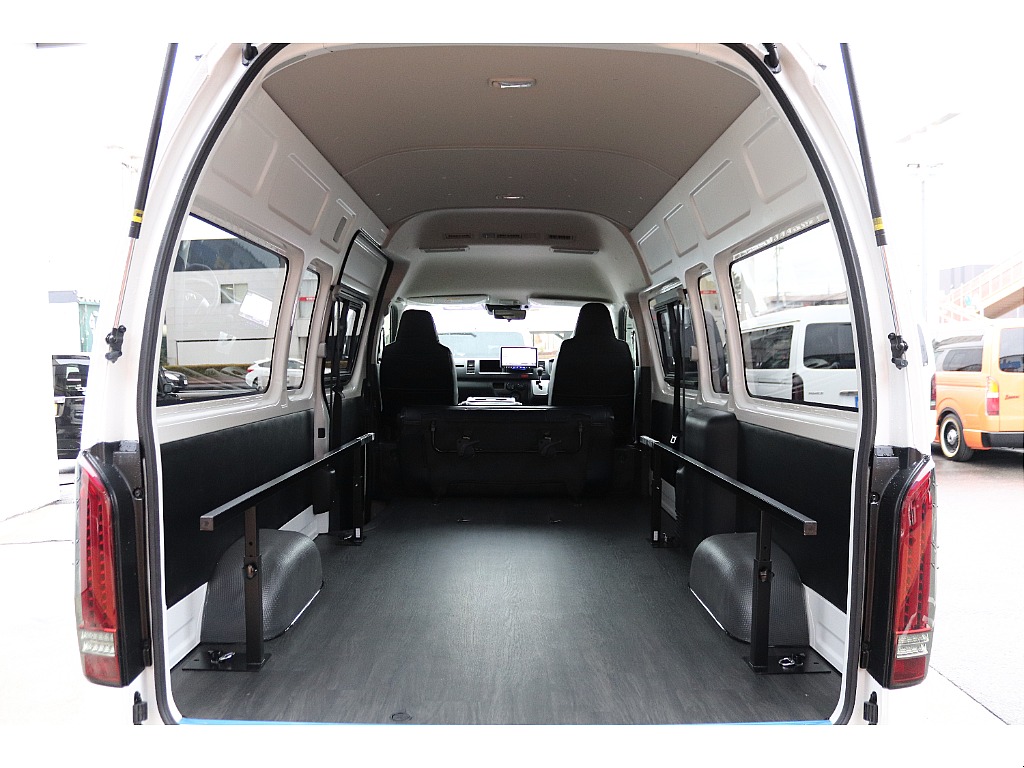 フローリング施工済みでお掃除も楽々です！