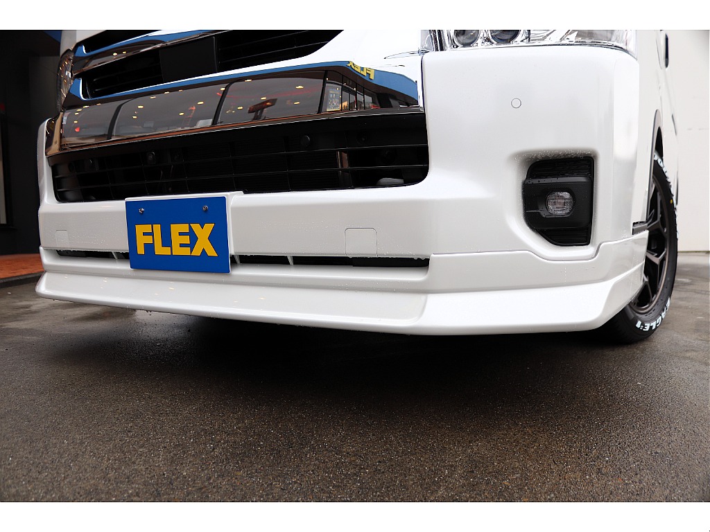 オリジナルリップスポイラー付き♪