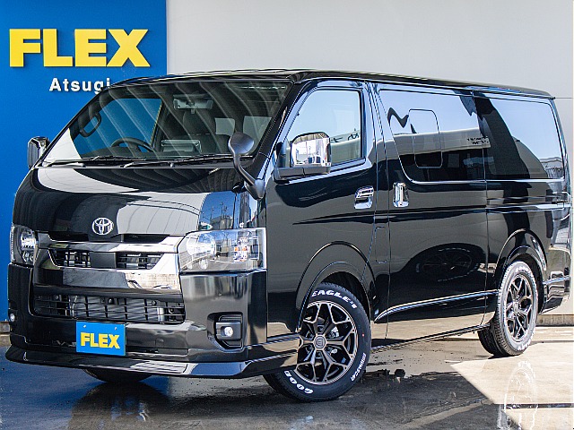 新車　ハイエースバン　2.0L　スーパーGL　ダークプライムⅡ　ガソリン2WD　新作アルミホイール搭載車両！