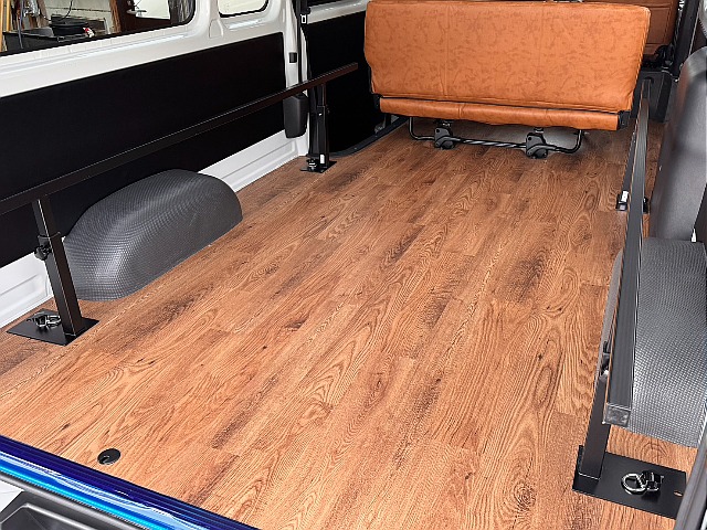 フローリングも施工済みです♪