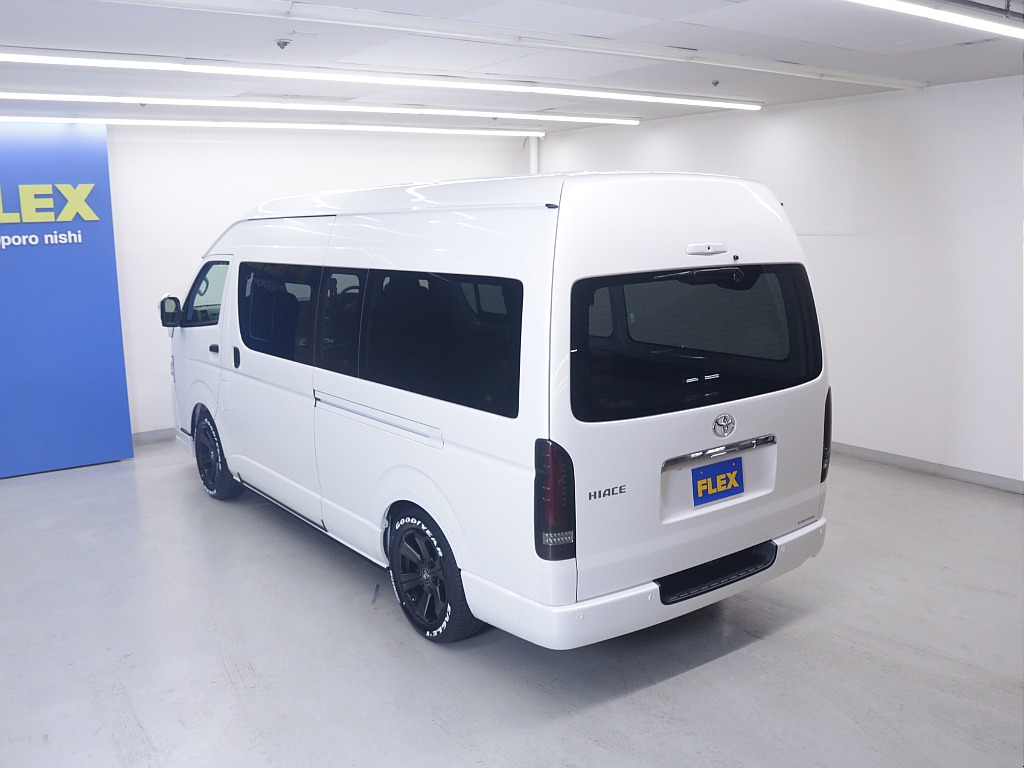 トヨタ ハイエースバン(18枚目)