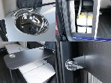 色々使えるシャワーヘッド付きシンクタンク・40?冷蔵庫・折りたたみテーブルも装備されており色々な場所に気軽にお出かけできちゃいます♪