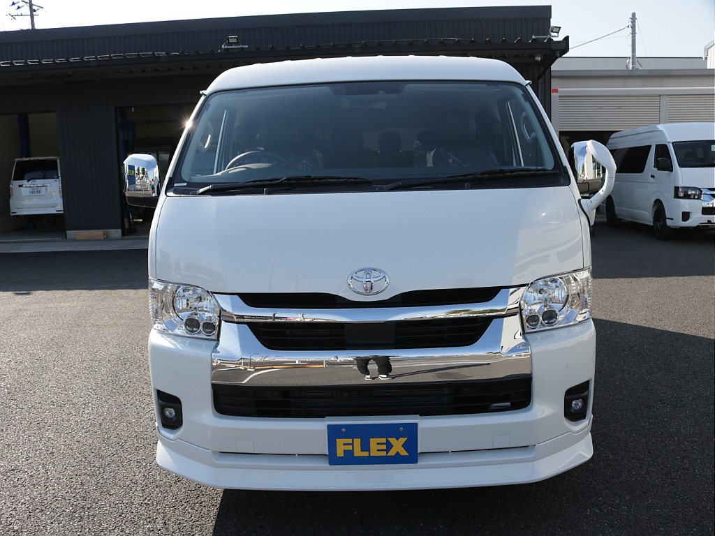 シンプルなフロントマスクになります！！