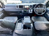 トヨタ ハイエース(2枚目)
