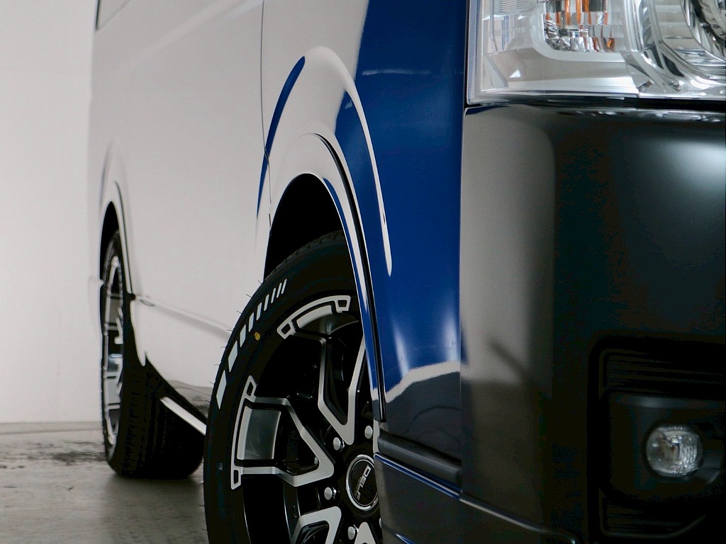 トヨタ ハイエース(10枚目)