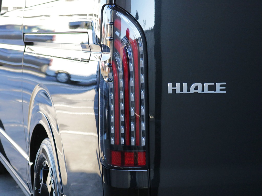 オリジナルLEDテールランプ