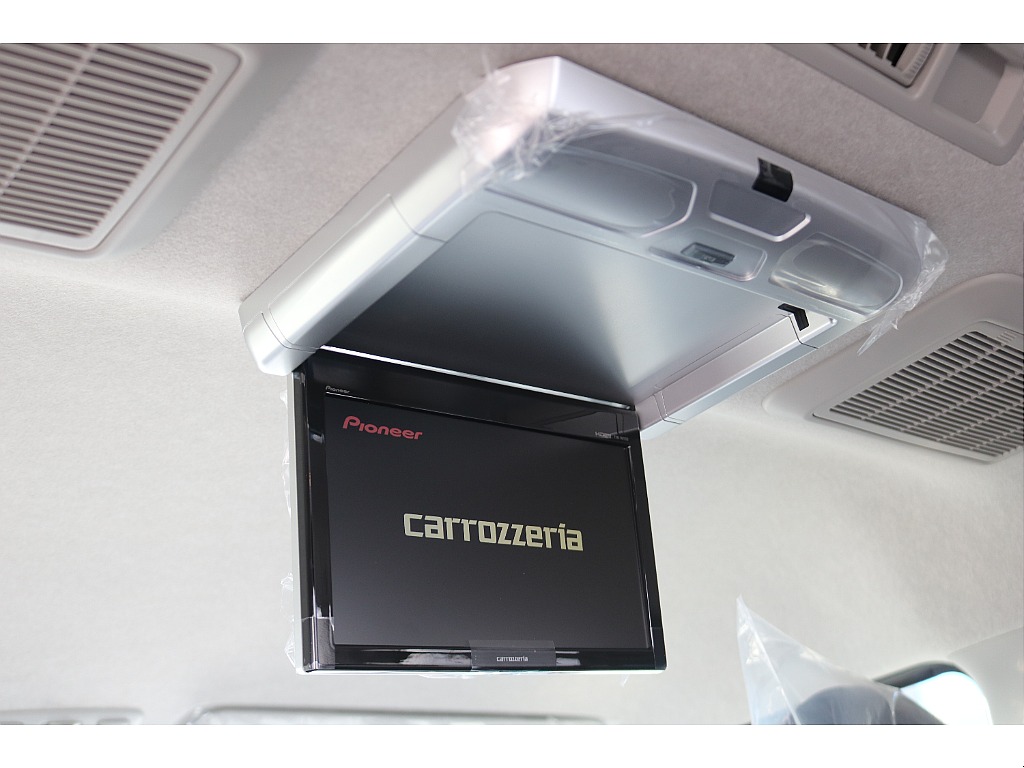 カロッツェリアフリップダウンモニター！