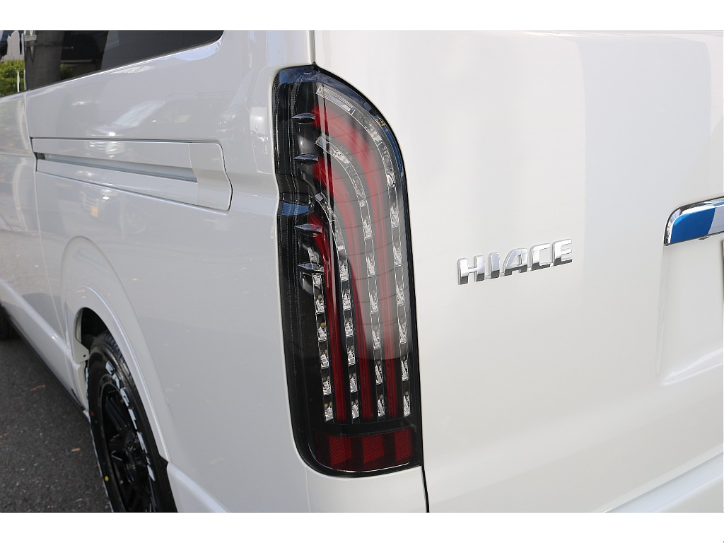 煌めきLEDテールランプ！