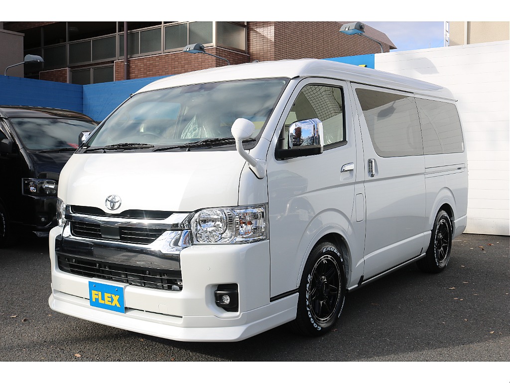 10人乗り！シートアレンジacross！